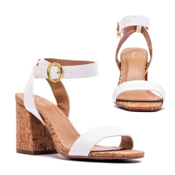 RESTOCKED!!  WHITE CHUNKY HEEL SANDAL HEELS - Picture 1 of 5